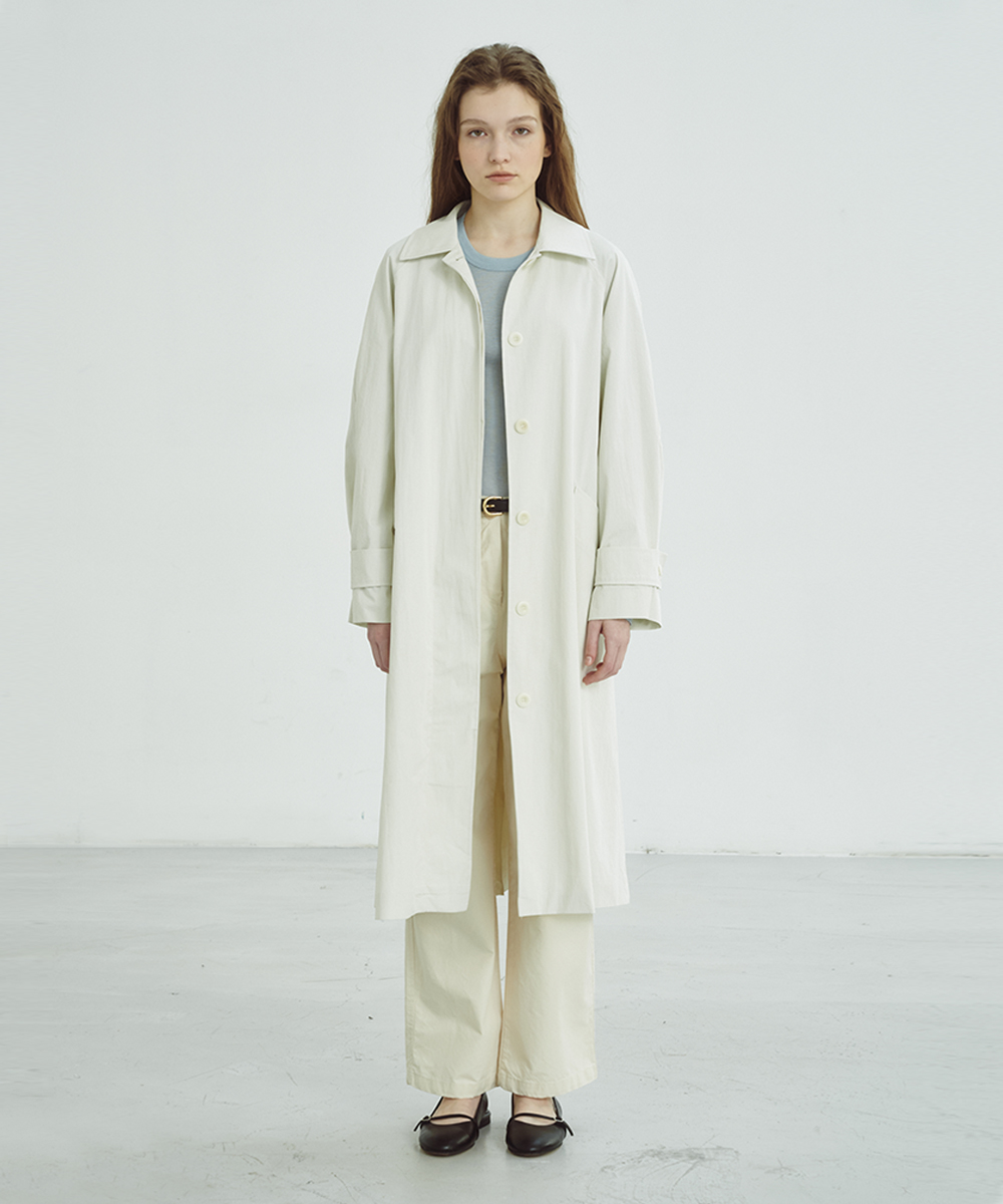 Classic balmacaan trench _ ivory