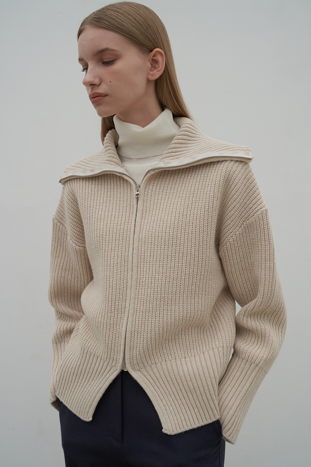 Wool zip-up knit _ Beige
