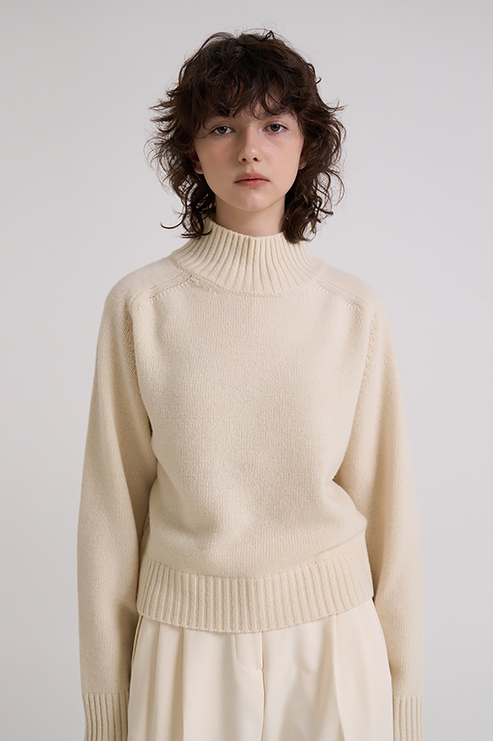 Wool turtleneck knit _ Cream